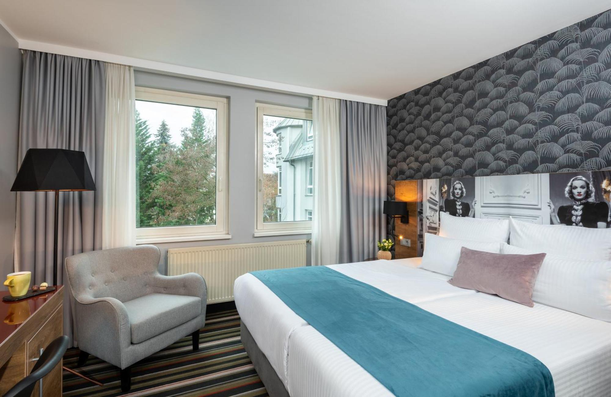 Hotel Leonardo Boutique South 4*