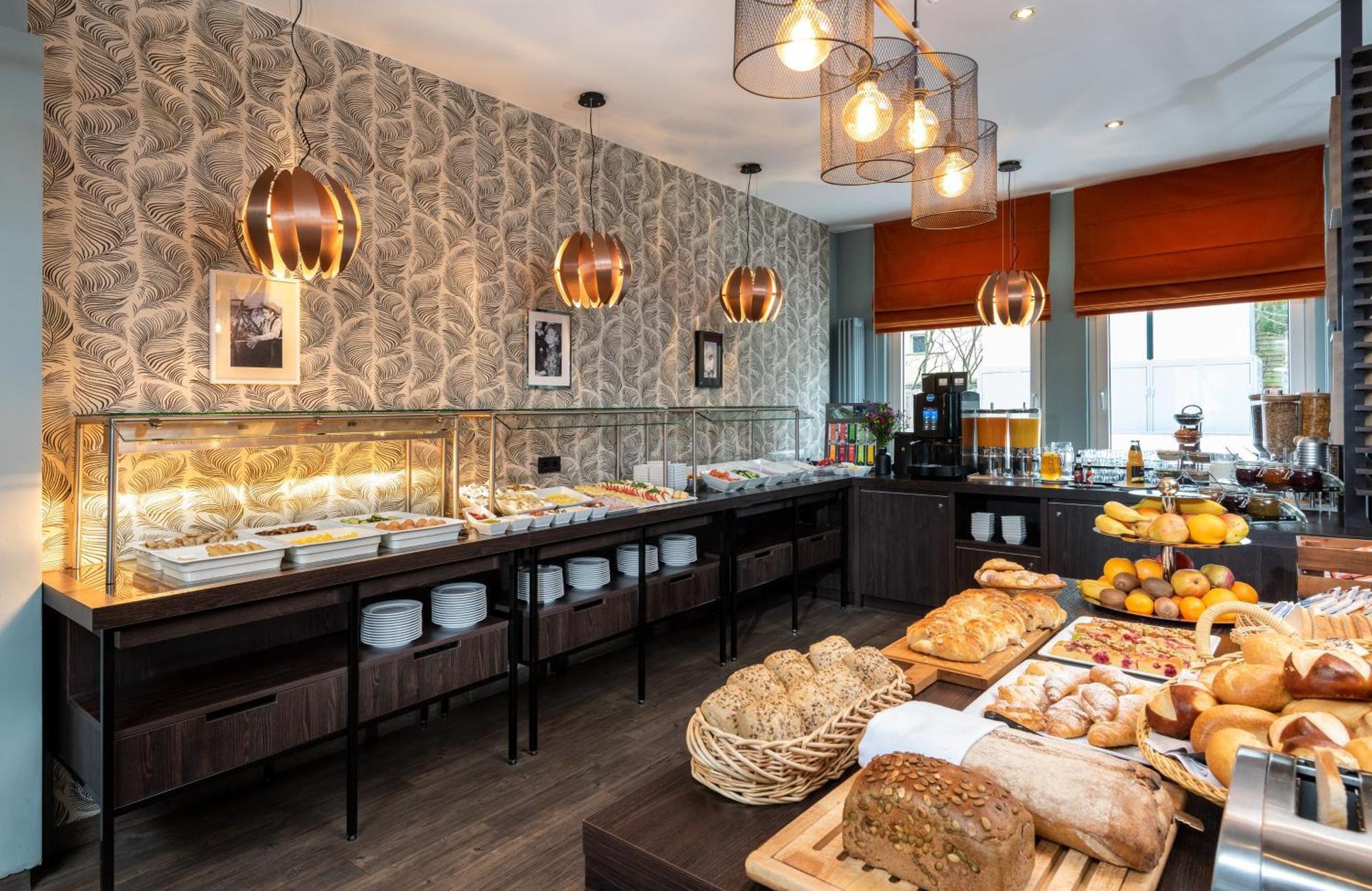 Leonardo Boutique South Hotel 4*