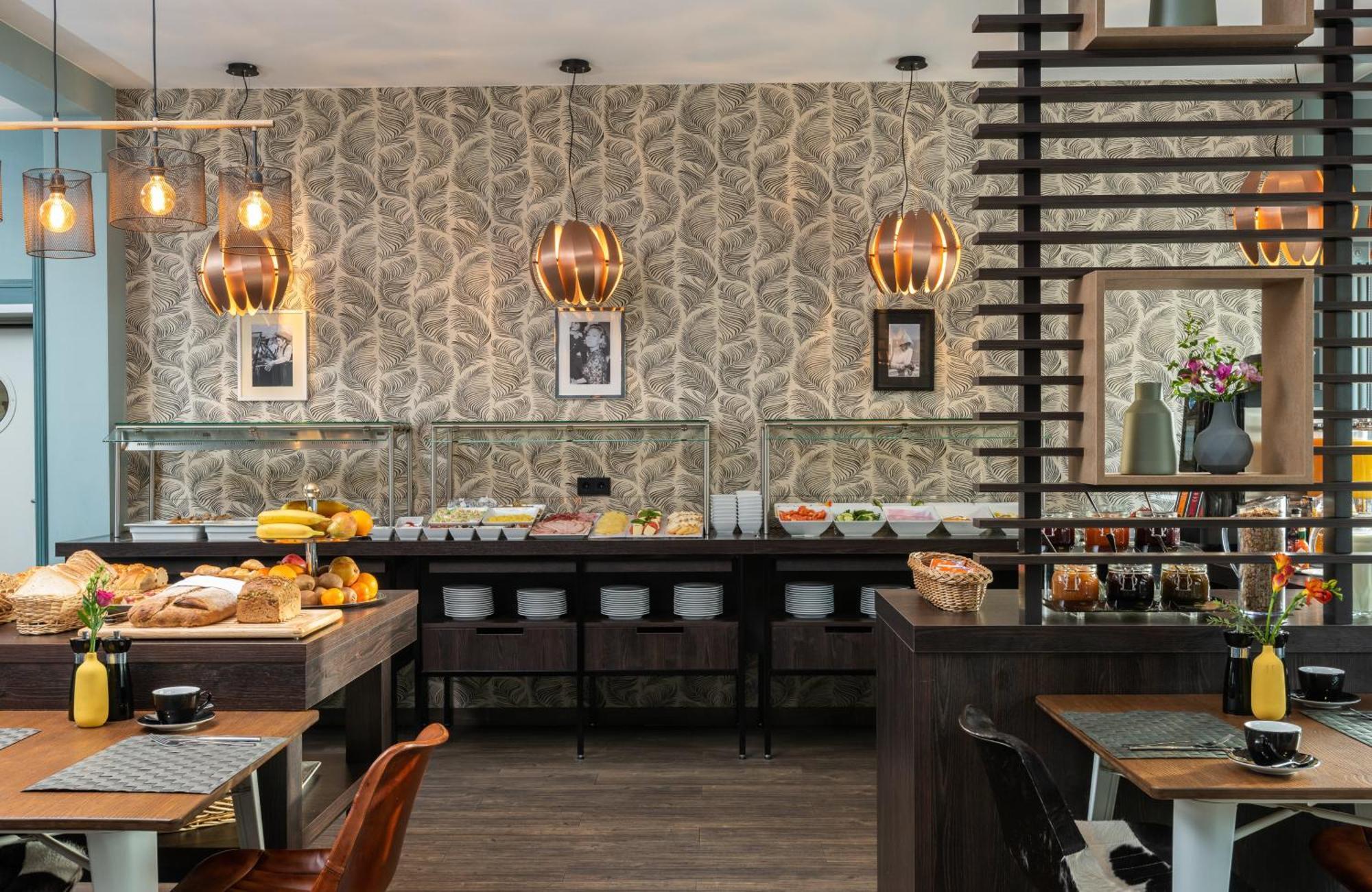 Leonardo Boutique South